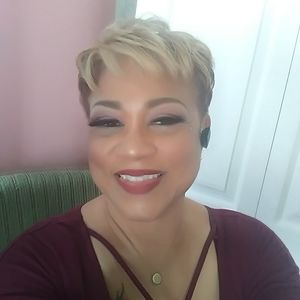 Meet your Posher, Brenda